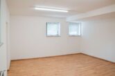Souterrain Büro 2 - Viel Platz für Familie & Arbeit – Besonderes Anwesen mit traumhafter Gartenidylle!