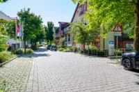 Verkehrsberuhigte Lage (1)