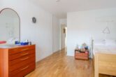 Schlafzimmer (Ansicht 2) - Exklusive 3-Zi.-Whg. mit Südbalkon & Garage in ruhiger Zentrumslage!