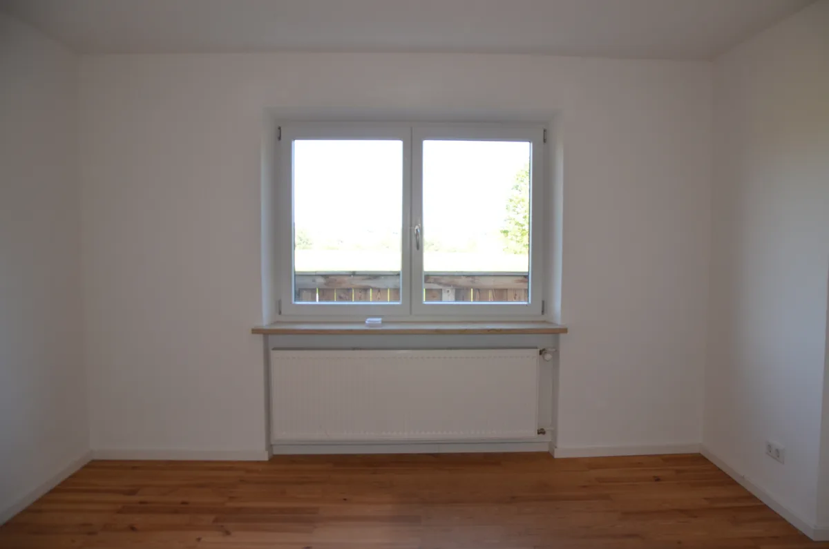Wohnzimmer (Ansicht 1)