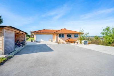 Traumhaftes Einfamilienhaus in idyllischer Ortsrandlage & großem Garten!, 85643 Steinhöring, Einfamilienhaus